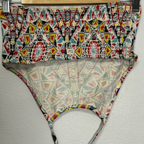Billabong Cropped Halter Top Patterned Colorful Summer Festival - Picture 3 of 5